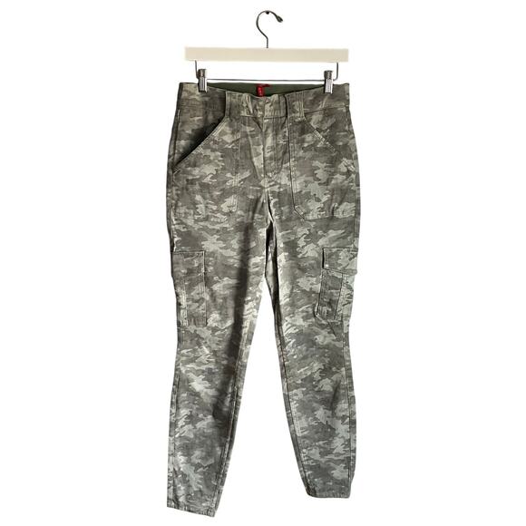 SPANX Pants - SPANX Camo Pull on Pants Joggers Green size Large Utility Stretch Ankle Cargo